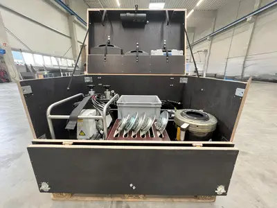 Spanngerätekiste für sichere Ladung und einfachen Transport von Spanngeräten und Zubehör – robust, abschließbar und fertig montiert auf Euro-Palette